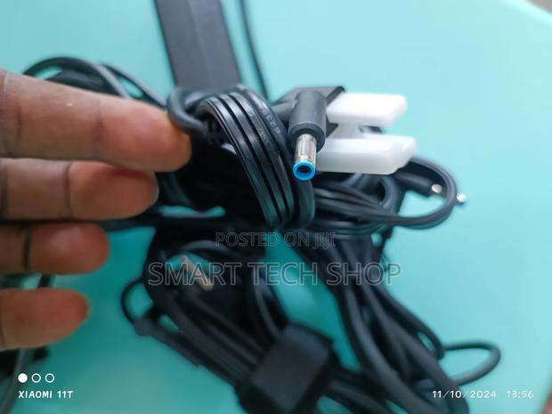 Original HP Blue Pin Laptop Charger · Photo 4