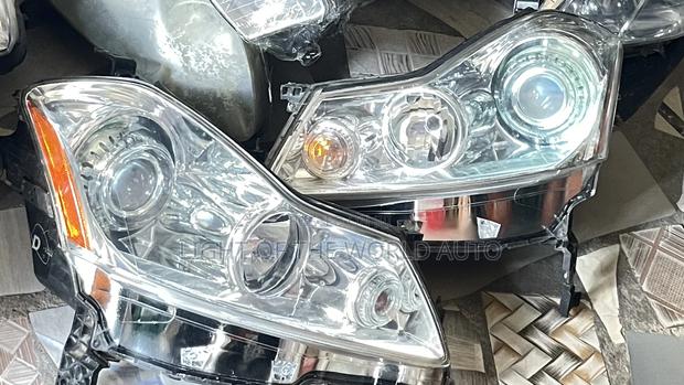 Infiniti M45 Headlight 2010 Charger Type