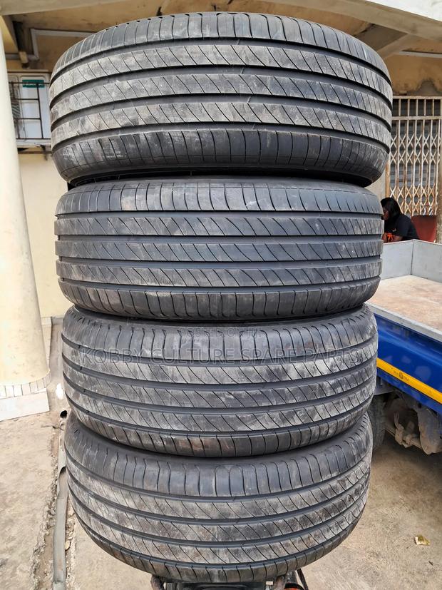 Original Michelin 225/55r18 Tyres Available for All Cars.