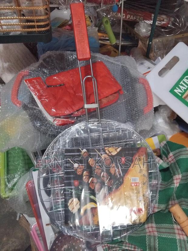 30cm BBQ Grill · Photo 1