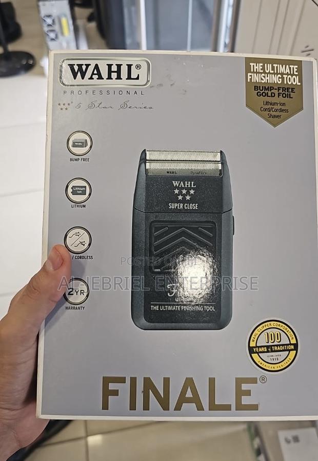 Wahl Finale Shave Cord/Cordless Shaver · Photo 2