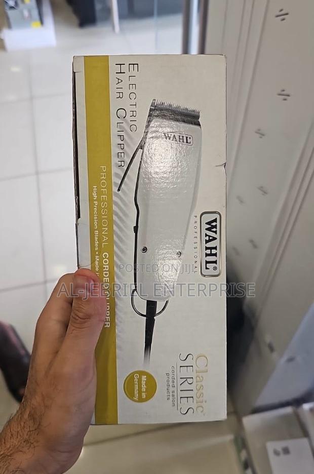 Wahl Professional Corded Clipper · Photo 2