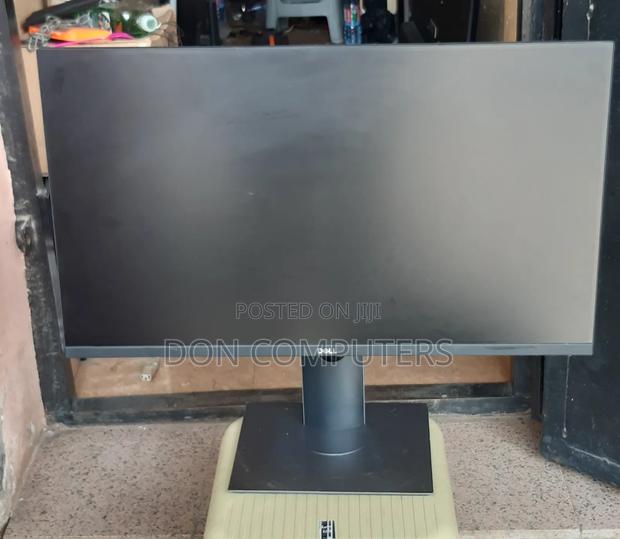 Dell 27 Inches Edgeless Type-C Monitor photo 2