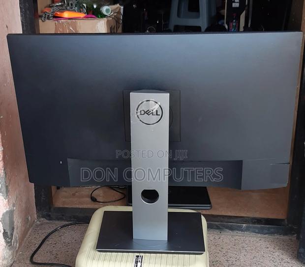 Dell 27 Inches Edgeless Type-C Monitor photo 4