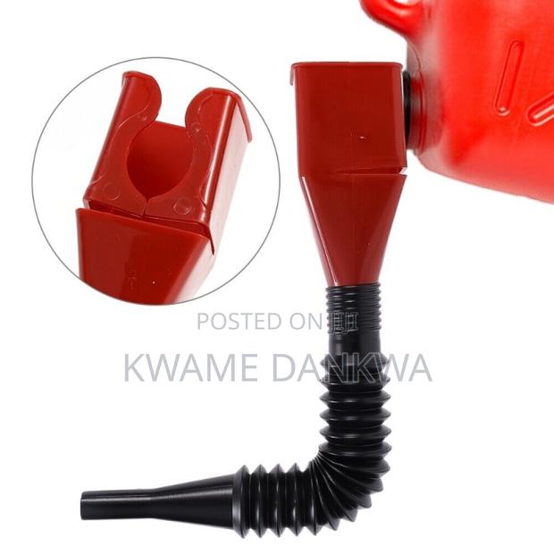 Portable and Expandable Bottle/ Gallon Neck Funnel photo 4