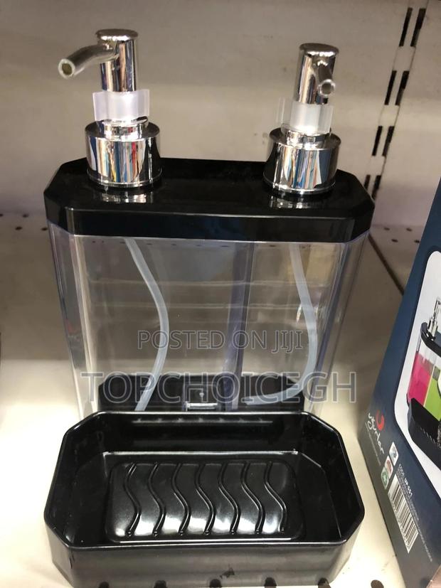Double Soap Dispenser and Sponge Holder · Photo 4