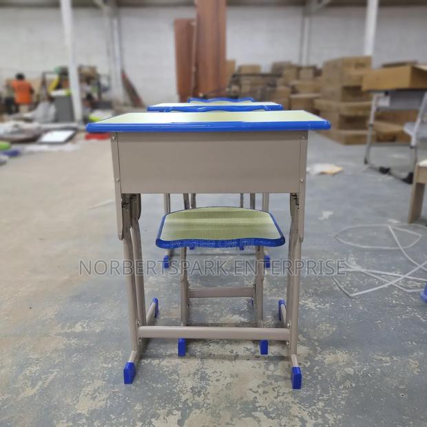Student Table and Chair(100) · Photo 1