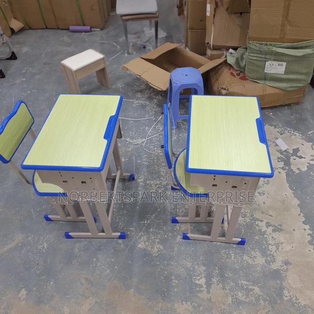 Student Table and Chair(100) · Photo 3