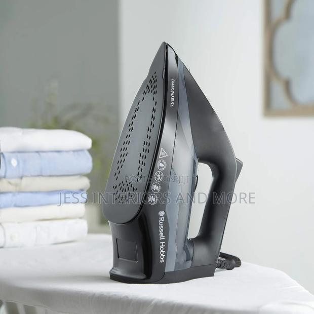 Russell Hobbs Diamond Elite Steam Iron photo 2