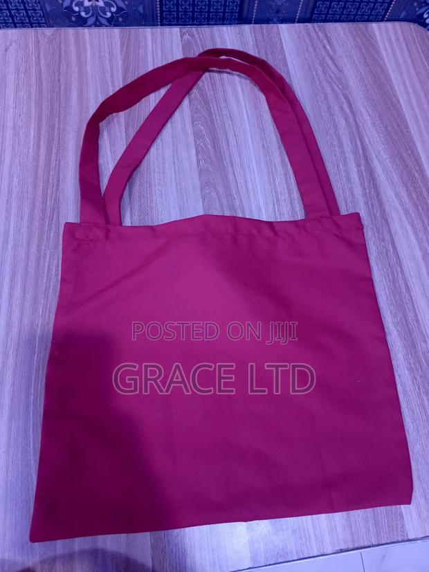 Plain Tote Bags · Photo 4