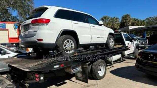 Vehicle Towing Services · Photo 2