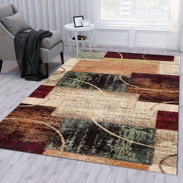 Abstract Designs Center Carpet · Photo 2