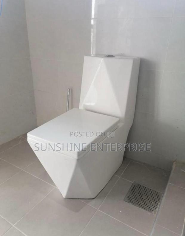 Water Closet-diamond Shape · Photo 2