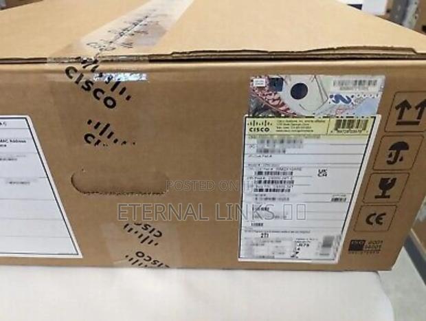 Brand New Cisco 9300 48 Ports Poe+ With Dna License photo 4