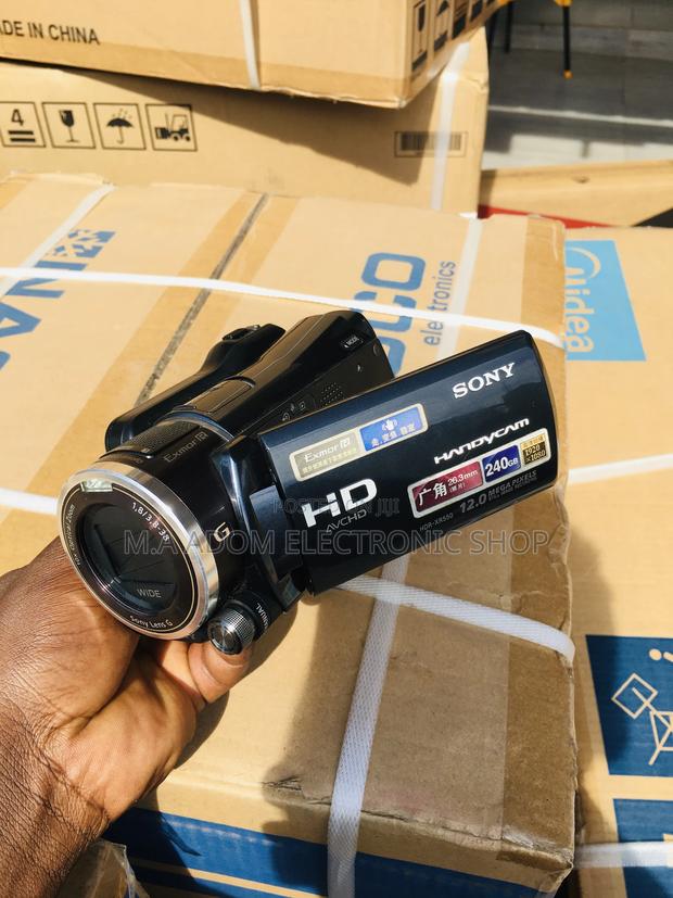 Sony Xr550 · Photo 2