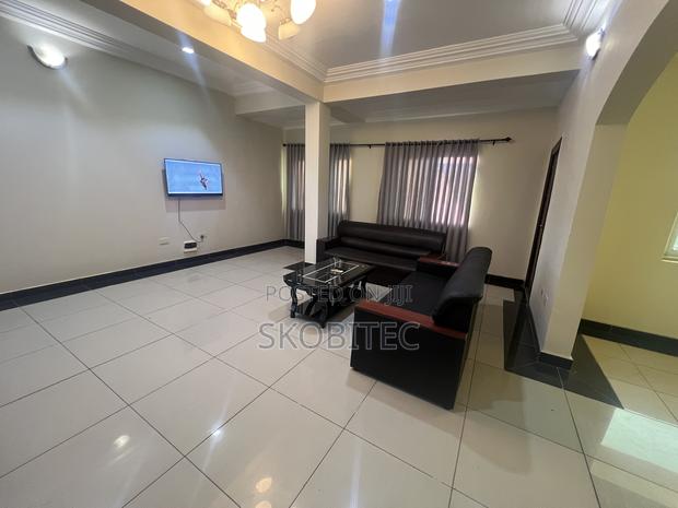 Furnished 2bdrm Apartment in Dzorwulu for rent photo 3
