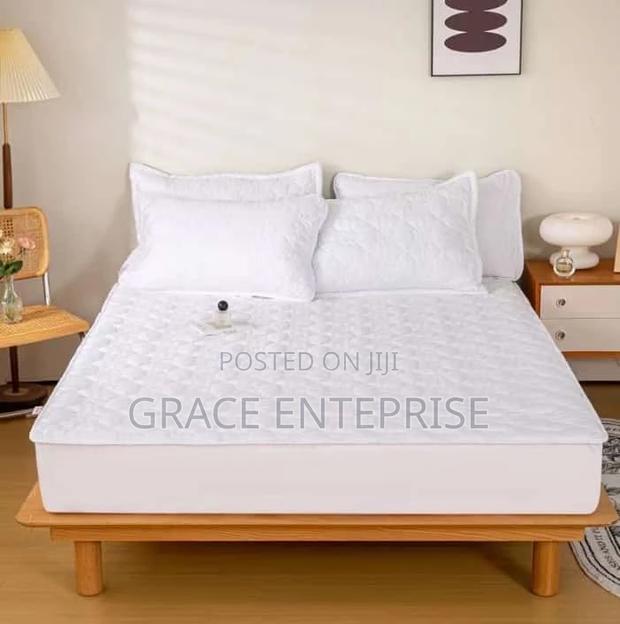 Elevate Ur Sleep With Our Waterproof Bed Covers · Photo 2