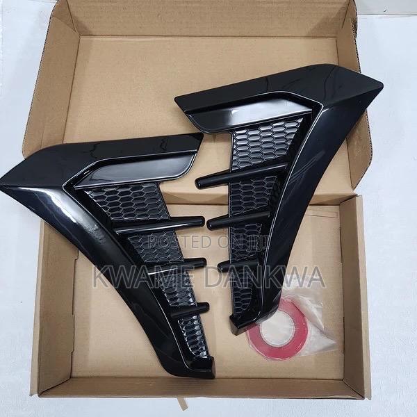 Front Fender Decorative Airflow Side Pads photo 9
