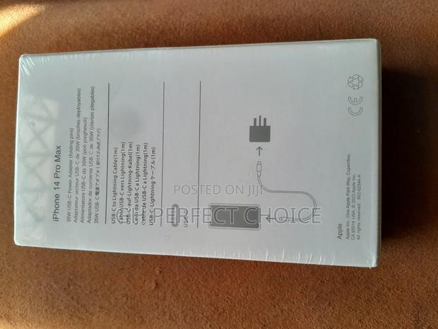 Commercial-Standard iPhone Fast Charging Solution · Photo 2