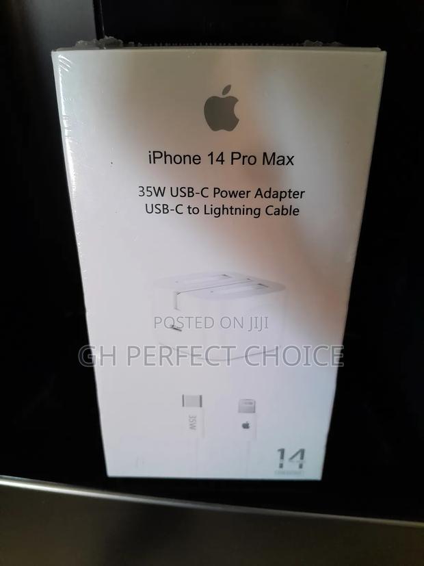 Unbeatable Durability iPhone Fast Charger · Photo 2