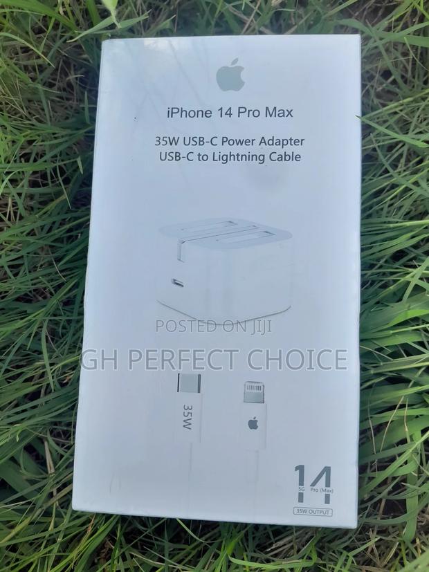 Compatible iPhone Fast Charging · Photo 1