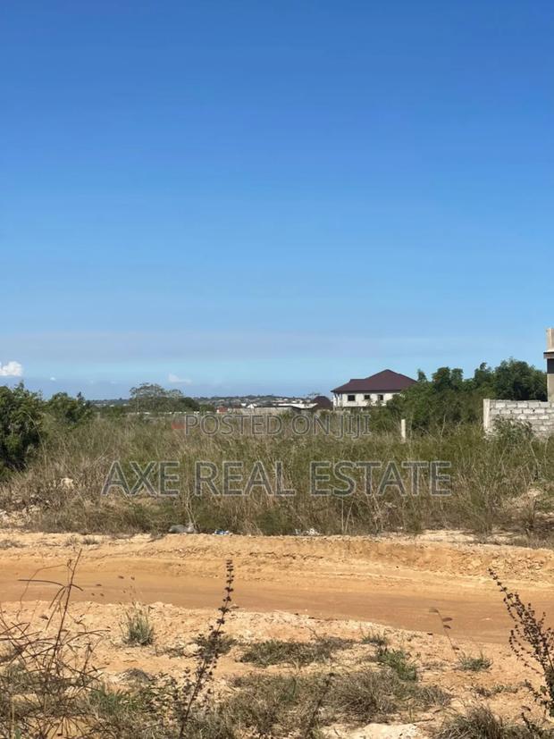 Pick Plot at Discount Price - Prampram Beach Lane · Photo 4
