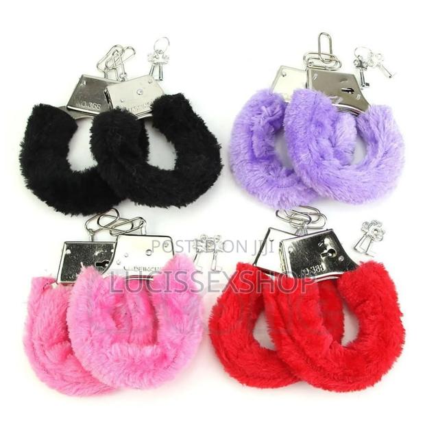 Fluffy Cuffs (Restraints) · Photo 3