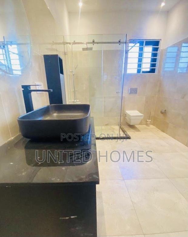 5bdrm House in East Legon for sale · Photo 4
