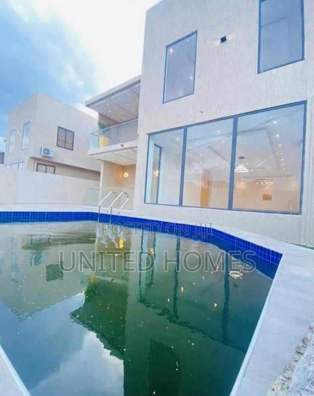 5bdrm House in East Legon for sale · Photo 1