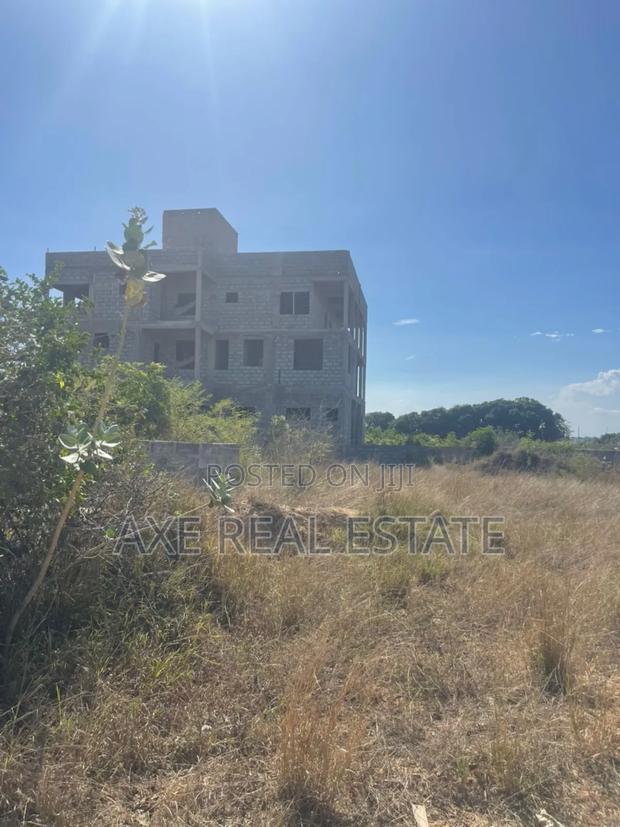 Choose Full Plot // No Fake Documents at Prampram Beach Road · Photo 3