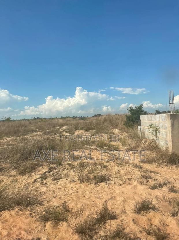 Choose Full Plot // No Fake Documents at Prampram Beach Road · Photo 4