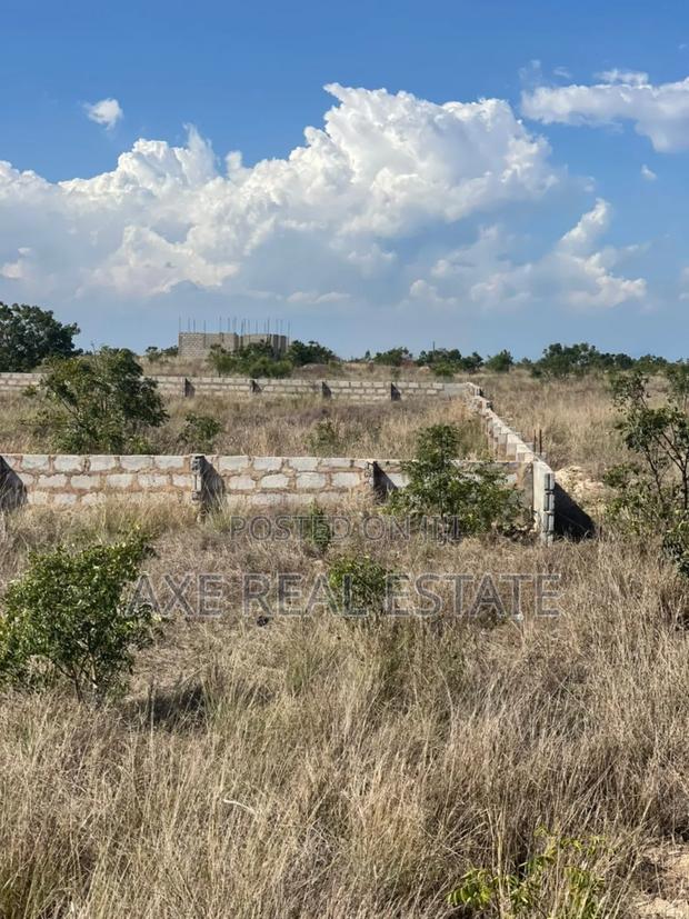 Authentic Lands ! Dodowa · Photo 4
