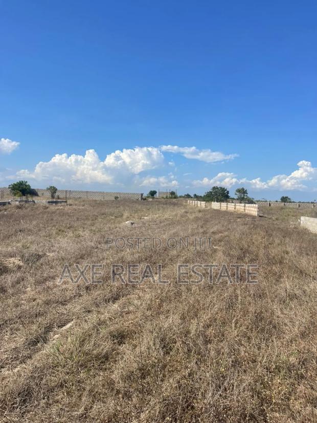 Beautifully Cleared Gated Residence Lands at Prampram. · Photo 4