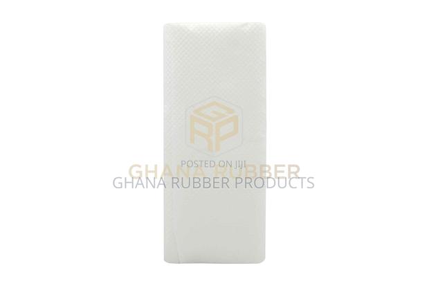 Paper Hand Towels v-Fold (21cm X 19cm) (5600pcs) · Photo 2