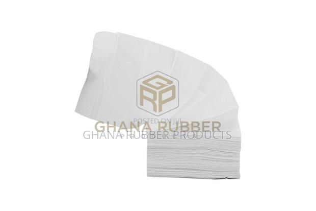 Paper Hand Towels Z-Fold (22.5cm X 21.2cm) (4000pcs) · Photo 4