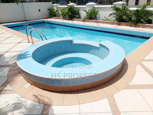 12bdrm Block of Flats in East Legon for rent photo 18