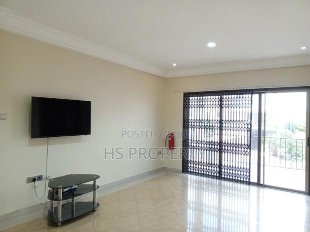 12bdrm Block of Flats in East Legon for rent photo 3