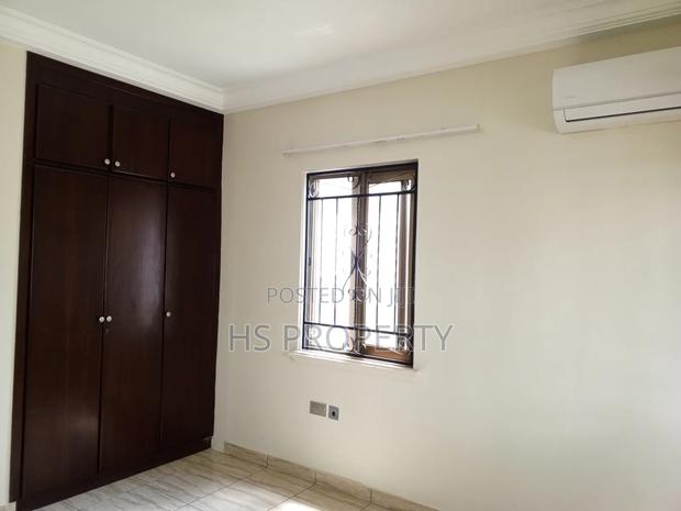 12bdrm Block of Flats in East Legon for rent photo 13