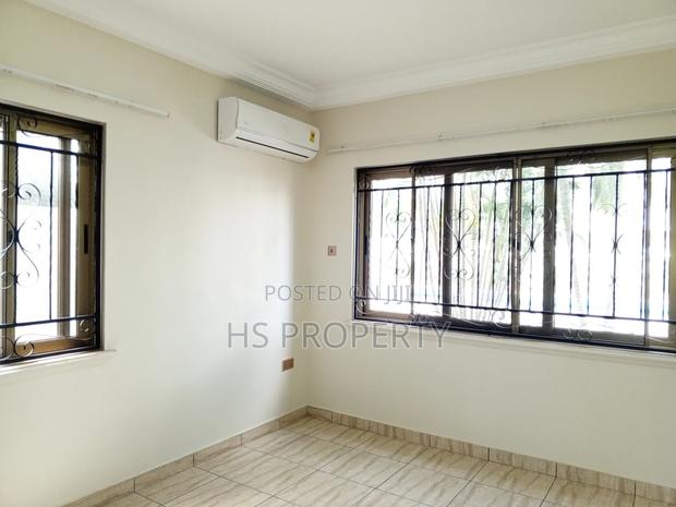 12bdrm Block of Flats in East Legon for rent photo 6