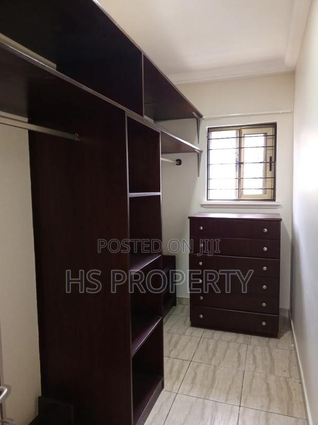 12bdrm Block of Flats in East Legon for rent photo 8