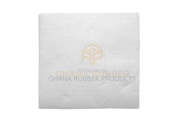 Royal Napkins (15 Packets) · Photo 4