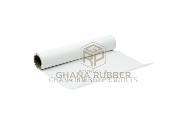 Shine Baking Paper 50 SQ.FT (24pcs) · Photo 3