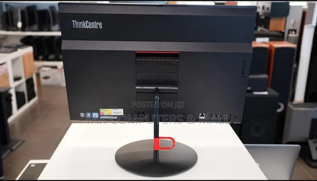 Lenovo ThinkCentre M810z AIO 8GB Intel Core I5 HDD 500GB