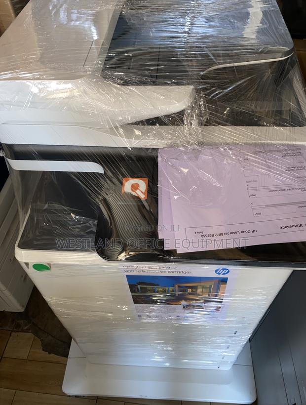 HP Color Laserjet MFP E67550 photo 2