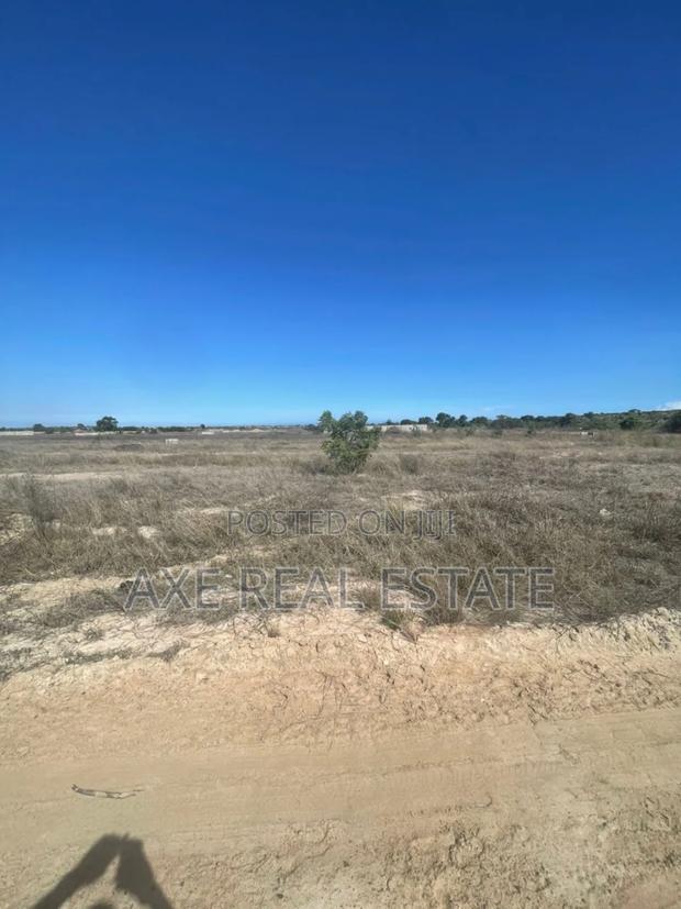 Credible Documented Lands at Prampram Beach Lane · Photo 3