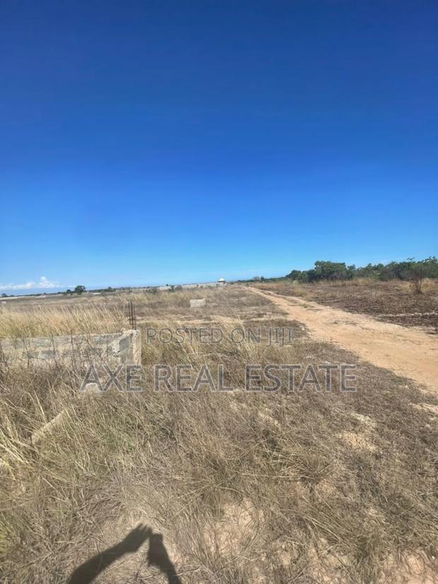 Plots With Exciting Discounts - Prampram Beach Lane · Photo 3