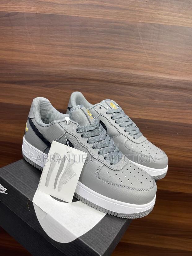 Nike Air Force 1 Grey/Black · Photo 3