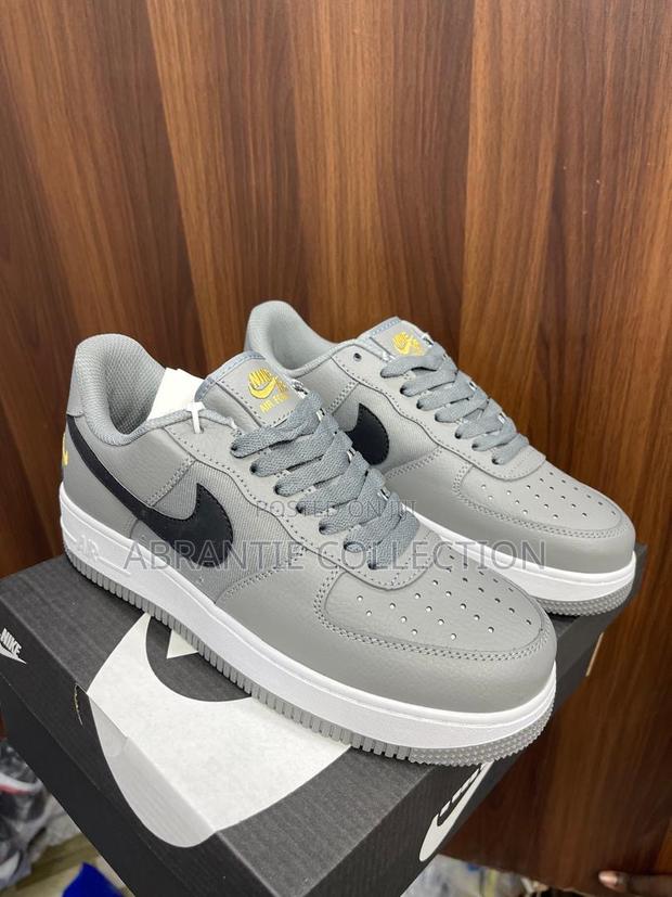 Nike Air Force 1 Grey/Black · Photo 4