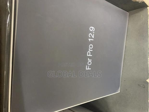 Original iPad Covers Available · Photo 4