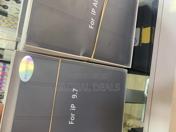 Original iPad Covers Available · Photo 3